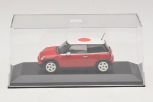 Mini Cooper One R50 Rouge Avec Drapeau Japonais Minichamps 1:43 MINI034 Métal — image 4 sur 5