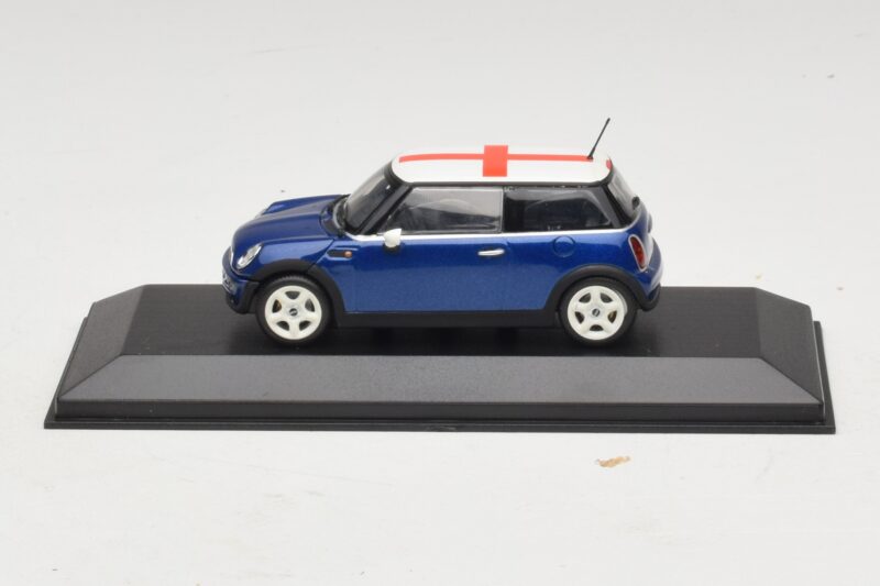 Mini Cooper S R53 Bleu Avec Drapeau Anglais Minichamps 1:43 MINI012 Métal