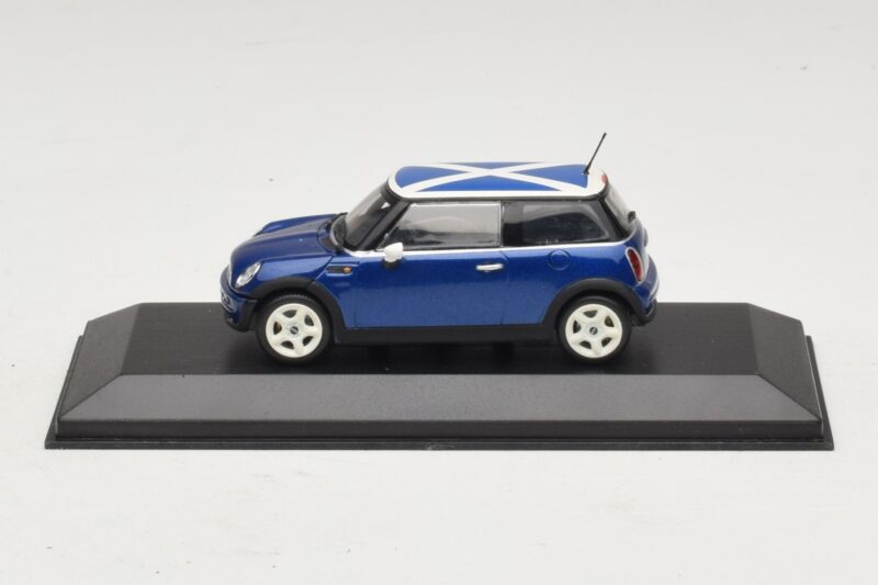 Mini Cooper S R53 Bleu Avec Drapeau Écossais Minichamps 1:43 MINI016 Métal
