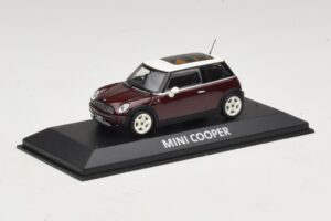 Mini Cooper S R53 Rouge Foncé Avec Toit Panoramique Minichamps 1:43 MINI019 Métal — image 2 sur 4
