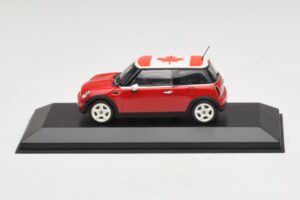 Mini Cooper S R53 Rouge Avec Drapeau Canadien Minichamps 1:43 MINI017 Métal