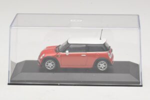 Mini Cooper S R53 Rouge Avec Toit Blanc Minichamps 1:43 MINI025 Métal — image 4 sur 5