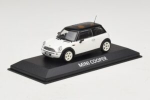 Mini Cooper S R53 Blanc Avec Toit Noir Minichamps 1:43 MINI027 Métal — image 2 sur 4