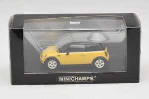 Mini Cooper S R53 Jaune Avec Toit Noir Minichamps 1:43 MINI031 Métal — image 4 sur 4