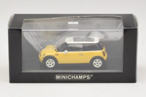 Mini Cooper S R53 Jaune Avec Toit Panoramique Jaune Minichamps 1:43 MINI029 Métal — image 4 sur 4