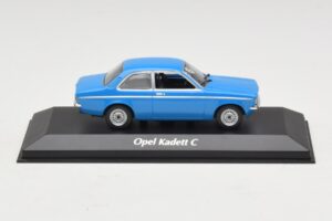 Opel Kadett C Bleu Maxichamps 1:43 940045601 Métal