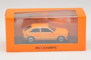 Opel Kadett D Orange Maxichamps 1:43 940044101 Métal — image 5 sur 5