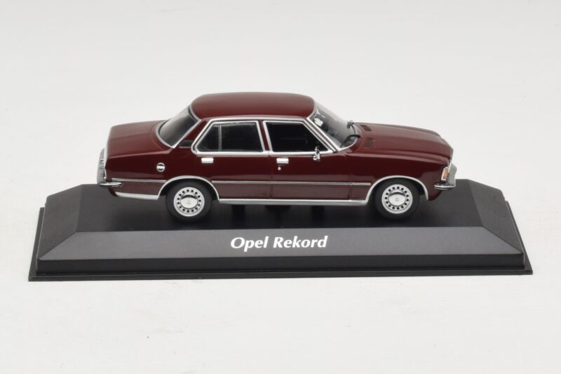 Opel Rekord D Rouge Foncé Maxichamps 1:43 940044000 Métal