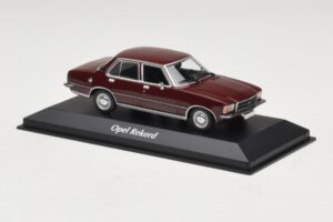 Opel Rekord D Rouge Foncé Maxichamps 1:43 940044000 Métal — image 3 sur 5