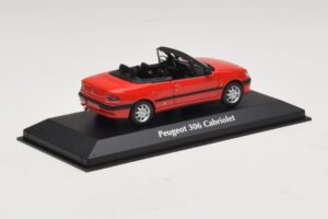 Peugeot 306 Cabriolet Rouge Maxichamps 1:43 940112830 Métal — image 2 sur 5
