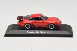Porsche 911 930 Turbo 3.3 Rouge Maxichamps 1:43 Porsche 911 930 Turbo 3.3 Rouge Maxichamps 1:43 940069000 Métal