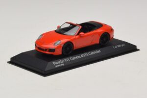 Porsche 911 991.1 Carrera 4 GTS Cabriolet Orange Minichamps 1:43 410067331 Métal — image 2 sur 5