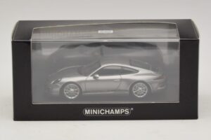 Porsche 911 991.1 R Argent Minichamps 1:43 410066224 Métal — image 5 sur 5