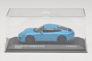 Porsche 911 991.2 Carrera 4 GTS Miami Blue Minichamps 1:43 410067322 Métal — image 4 sur 5