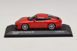 Porsche 911 991.2 Carrera 4S Rouge Minichamps 1:43 410067240 Métal