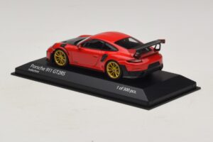 Porsche 911 991.2 GT2 RS Rouge Minichamps 1:43 410067227 Métal — image 3 sur 5