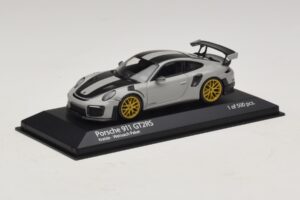 Porsche 911 991.2 GT2 RS Weissach Package Chalk Minichamps 1:43 410067220 Métal — image 2 sur 5