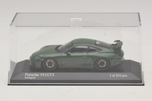 Porsche 911 991.2 GT3 Vert Minichamps 1:43 410066028 Métal — image 4 sur 5