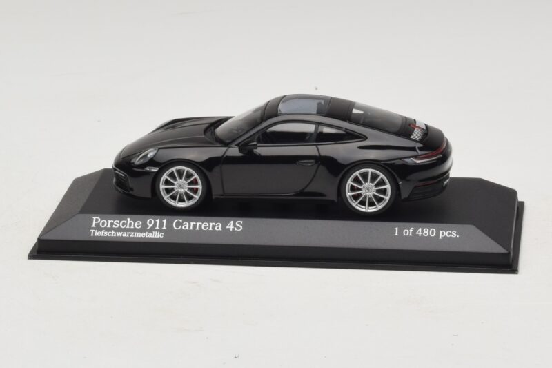 Porsche 911 992 Carrera 4S Noir Métallisé Minichamps 1:43 410069320 Métal