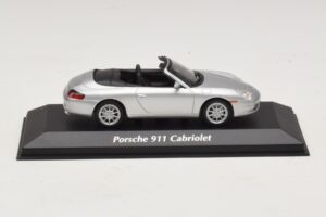 Porsche 911 996 Cabriolet Argent Maxichamps 1:43 940061031 Métal