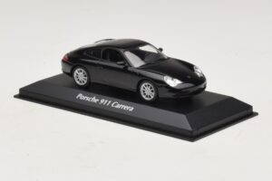 Porsche 911 996 Carrera Noir Maxichamps 1:43 940061020 Métal — image 3 sur 5