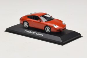 Porsche 911 996 Carrera Orange Metallic Maxichamps 1:43 940061021 Métal — image 3 sur 5