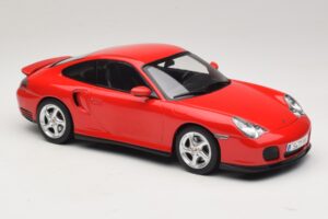 Porsche 911 996 Turbo Rouge KK-Scale 1:18 KKDC181474 Métal — image 4 sur 6