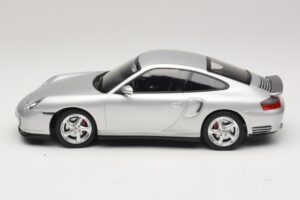 Porsche 911 996 Turbo Argent KK-Scale 1:18 KKDC181471 Métal — image 3 sur 6