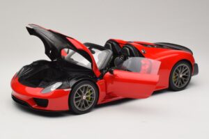 Porsche 918 Spyder Weissach Package Guards Red AUTOart 1:12 12122 Métal — image 2 sur 8