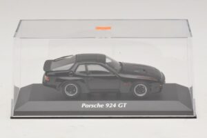 Porsche 924 GT Noir Maxichamps 1:43 940066124 Métal — image 4 sur 5