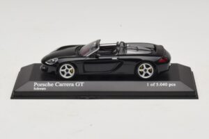 Porsche Carrera GT Noir Minichamps 1:43 Porsche Carrera GT Noir Minichamps 1:43 430060230 Métal
