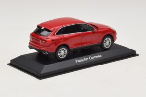 Porsche Cayenne 958 Rouge Maxichamps 1:43 940063200 Métal — image 2 sur 5