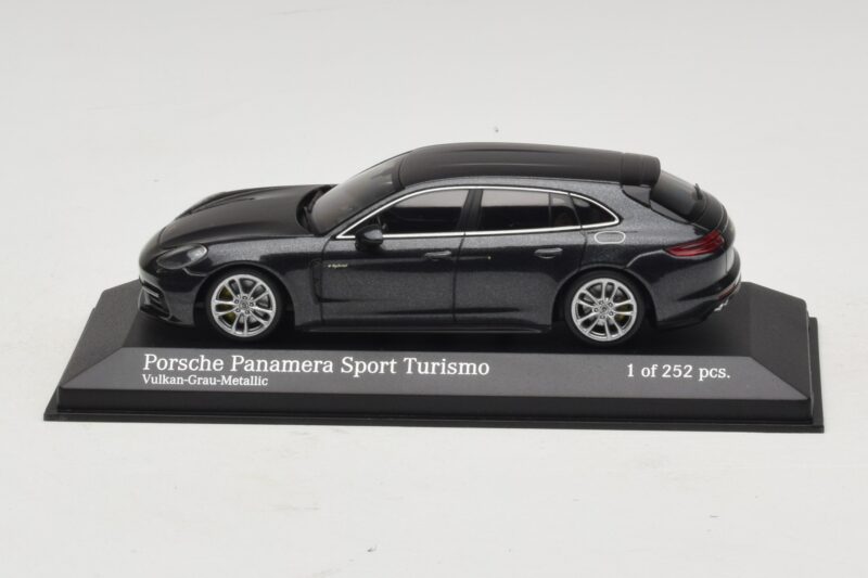 Porsche Panamera 971 4 E-Hybrid Sport Turismo Gris Minichamps 1:43 410066112 Métal