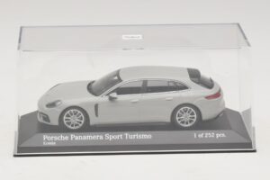 Porsche Panamera 971 Sport Turismo 4E-Hybrid Gris Minichamps 1:43 410066114 Métal — image 4 sur 5