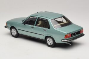 Renault 18 Vert Clair MCG 1:18 MCG18596 Métal — image 5 sur 6