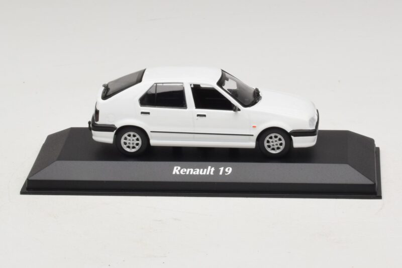 Renault 19 Blanc Maxichamps 1:43 940113700 Métal