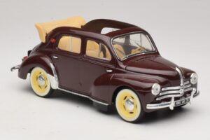 Renault 4CV Marron Solido 1:18 8048 Métal — image 4 sur 6