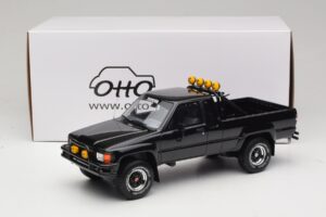 Toyota Hilux N60 SR5 Back to the Future II Noir Brillant Otto 1:18 OT481 Résine — image 6 sur 6