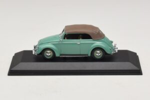 Volkswagen 1200 Cabriolet Capote Souple Vert Minichamps 1:43 Volkswagen 1200 Cabriolet Capote Souple Vert Minichamps 1:43 430052042 Métal