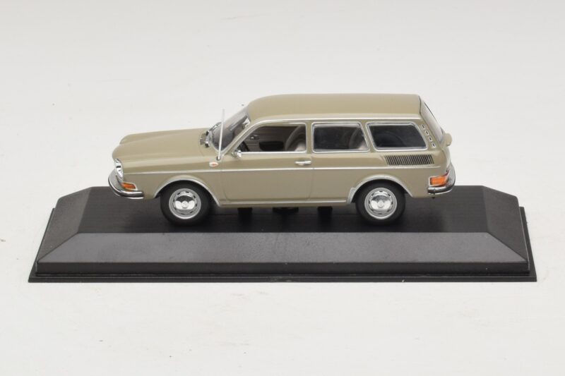 Volkswagen 411 LE Variant Savanna Beige Minichamps 1:43 400051114 Métal