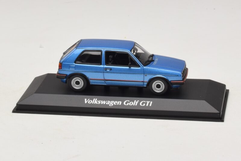 Volkswagen Golf GTI Mk2 Bleu Métallisé Maxichamps 1:43 940054120 Métal
