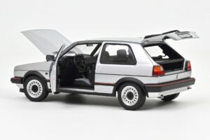 Volkswagen Golf GTI Mk2 Diamond Silver Norev 1:18 188584 Métal — image 2 sur 2