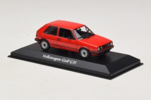 Volkswagen Golf GTI Mk2 Rouge Maxichamps 1:43 940054121 Métal — image 3 sur 5