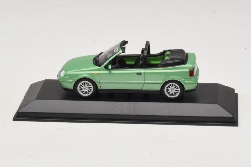 Volkswagen Golf Mk4 Cabriolet Vert Métallisé Minichamps 1:43 Volkswagen Golf Mk4 Cabriolet Vert Métallisé Minichamps 1:43 430058335 Métal