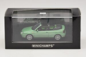 Volkswagen Golf Mk4 Cabriolet Vert Métallisé Minichamps 1:43 430058335 Métal — image 5 sur 5