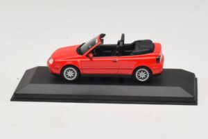 Volkswagen Golf Mk4 Cabriolet Rouge Édition Concessionnaire Minichamps 1:43 GOLF006 Métal