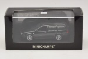 Volkswagen Golf Mk4 Variant Sport Highline BBS Edition Noir Boîte De Remplacement Minichamps 1:43 GOLF008-R1 Métal — image 5 sur 5