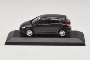 Volkswagen Golf Plus Mk5 Noir Minichamps 1:43 GOLF007 Métal