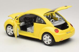 Volkswagen New Beetle A4 Jaune Bburago 1:18 3302 Métal — image 5 sur 8