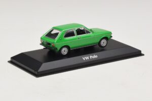 Volkswagen Polo Mk1 Vert Maxichamps 1:43 940050501 Métal — image 2 sur 5